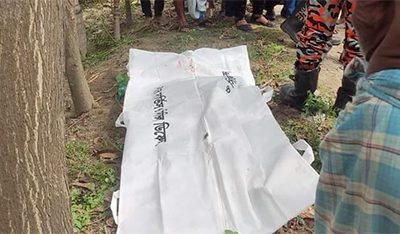 চলন্ত বাসের জানালা দিয়ে ছিটকে পড়ে শিশুর মৃত্যু