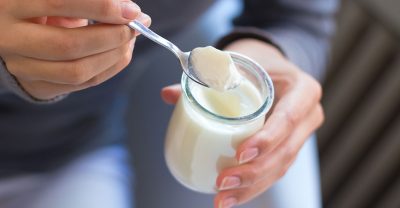 টক দই কখন এবং কেন খাবেন না ?