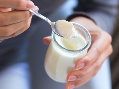 টক দই কখন এবং কেন খাবেন না ?