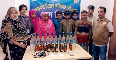 ময়মনসিংহে ৫ রোহিঙ্গাসহ গ্রেফতার ৭ঃ  ৭ হাজার ইয়াবা, ৩৪ বোতল মদ উদ্ধার
