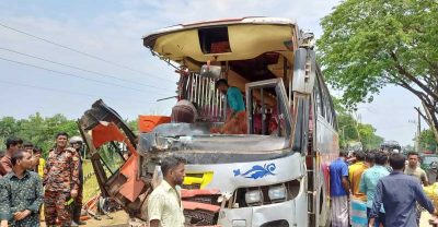 ফুলপুরে একই স্থানে ২টি দুর্ঘটনা ৪টি বাস ও কার ক্ষতিগ্রস্থঃ আহত ১৫