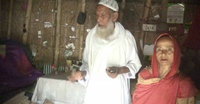 জমিজমা লিখে নিয়ে  বাড়ি থেকে বাবা-মাকে বের করে দিলেন ছেলে