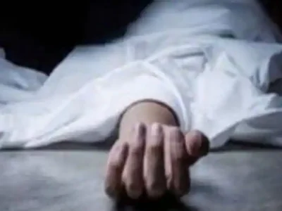 ফুলবাড়ীয়ায় স্ত্রীর লাশ কবরে নেয়ার সময় স্বামীর মৃত্যু