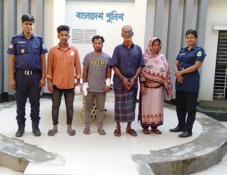 শ্বশুরকে  ছুরিকাঘাতে হত্যার ঘটনায় অভিযুক্ত বেয়াইনসহ চারজন গ্রেফতার