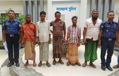 ময়মনসিংহ কোতোয়ালী পুলিশের হাতে সাজাপ্রাপ্ত ও মাদক ব্যবসায়ীসহ গ্রেফতার ৮
