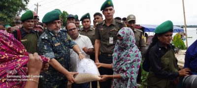 মৌলভীবাজার জেলায় আনসার ভিডিপির ত্রাণ বিতরণ