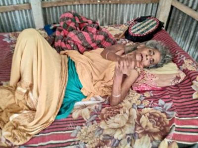 ফুলবাড়ীয়া মায়ের পা পিটিয়ে ভেঙ্গে দিল নেশাগ্রস্ত পুত্র