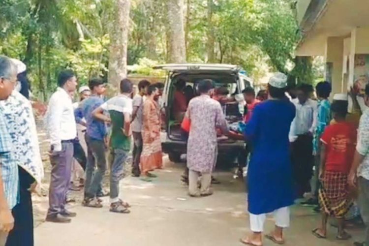 বিয়ে করাতে দেরি হওয়ায় ছেলের হাতে বাবা খুন
