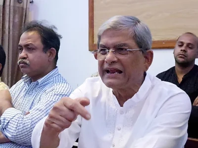 পদ্মা সেতুর প্রথম ভিত্তিপ্রস্তর স্থাপন করেছেন – বেগম খালেদা জিয়া