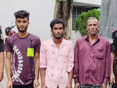 `সুপারি গাছ কাটা নিয়ে দ্বন্দ্বে কুপিয়ে হত্যার ঘটনায় দুই ছেলে ও বাবা গ্রেফতার