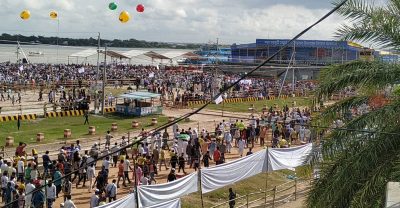 পদ্মা সেতুর উদ্বোধন অনুষ্ঠানে প্রধানমন্ত্রীর জনসভাস্থলে দূর-দূরান্ত থেকে মানুষ আসছে