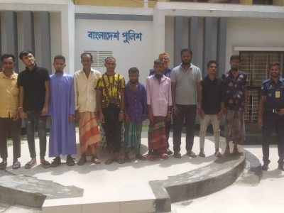 ময়মনসিংহ কোতোয়ালী পুলিশের অভিযানে মাদকব্যবসায়ীসহ গ্রেফতার ১১