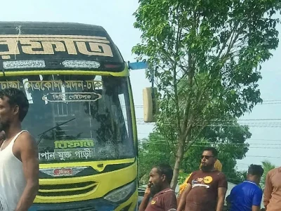 ত্রিশালে মহাসড়কের ডিভাইডারে কাজ করার সময় বাস চাপায় এক শ্রমিক নিহত