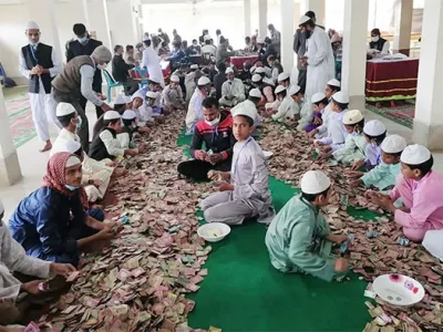 কিশোরগঞ্জে পাগলা মসজিদের দান সিন্দুকে পাওয়া গেল সাড়ে ১৬ বস্তা টাকা
