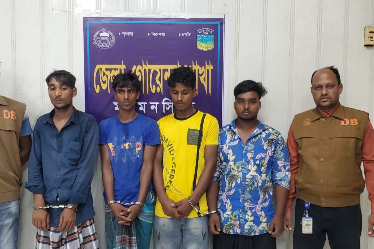 ছোট বোনের প্রেমিককে হত্যা করে সেপটিক ট্যাংকে লুকিয়ে রাখে দুই সহোদর