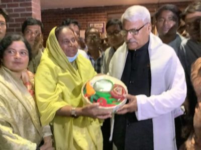 ডিপুটি স্পিকার এ্যাড, শামসুল হক টুকুর সাথে অধ্যাপিকা ড.হোসনে আরা বেগমের সৌজন্য সাক্ষাৎ