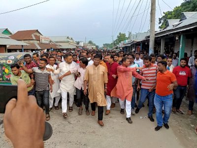 ঈশ্বরগঞ্জে উপজেলা বিএনপির বিক্ষোভ মিছিলে জনতার ঢল