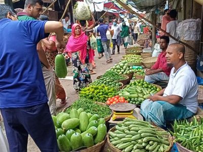 বাড়ছে সব নিত্যপণ্যের দাম বিপাকে ময়মনসিংহের নিম্ন ও মধ্যম আয়ের মানুষ