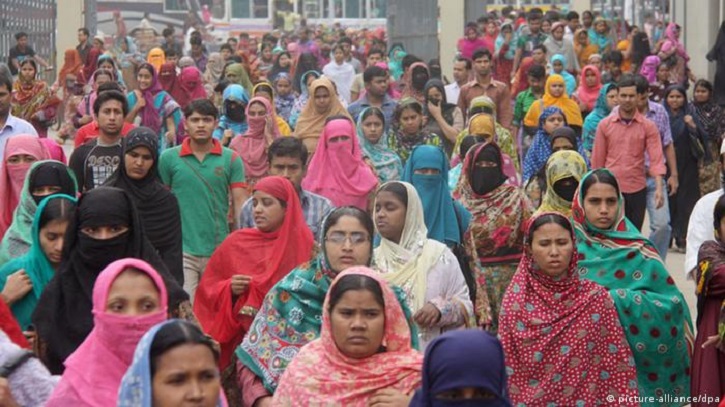 দেশে নারীর সংখ্যা বেশি কেন