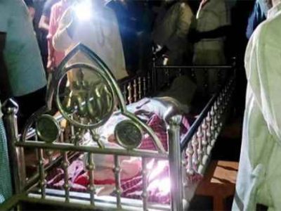 ১৩ লাখ টাকা দিয়েও চাকরি হয়নি, টাকাও ফেরত দেয়নিঃ টাকা আদায়ে লাশ অবস্থান সভাপতির বাড়িতে