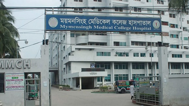 বুক জোড়া লাগানো দুই মাথা-দুই পা-চার হাত বিশিষ্ট দুটি শিশুর জন্ম