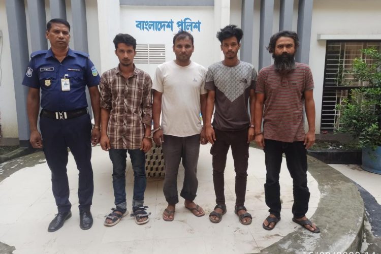 কোতোয়ালী পুলিশের অভিযানে পরোয়ানাভুক্তসহ বিভিন্ন অপরাধে গ্রেফতার ৯