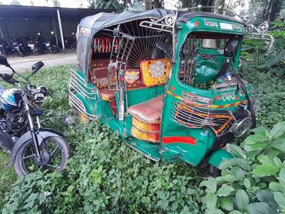 অটোরিকশা ও মোটরসাইকেল সংঘর্ষে নিহত ২