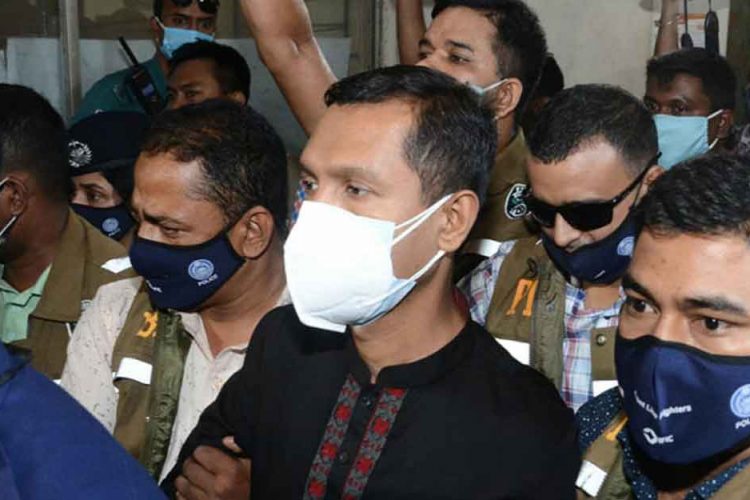 মিতু হত্যা মামলায় সাবেক পুলিশ সুপার বাবুল আক্তারসহ ৭ জনের বিরুদ্ধে আদালতে চার্জশিট জমা