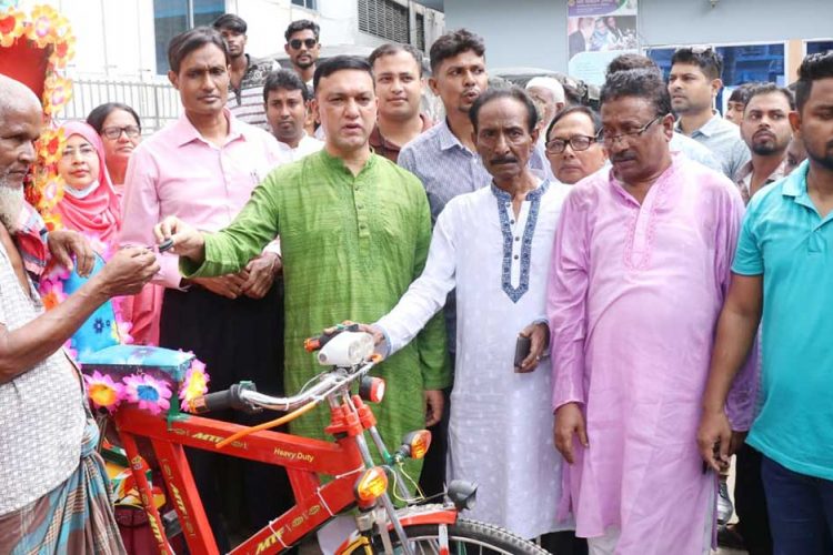 এখন আর কারও কাছে হাত পাততে হবে না:মেয়র টিটু