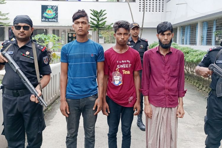 মাদক সেবনে বাধা দেয়ায় ক্ষিপ্ত হয়ে বাবাকে হত্যা করলো ছেলে