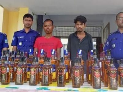ধোবাউড়ায় বিজিবির অভিযানে ৫২ বোতল ভারতীয় মদসহ আটক ২
