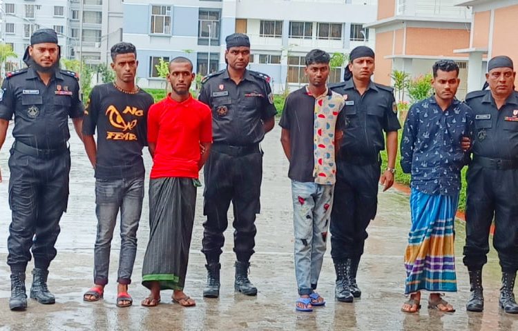 ময়মনসিংহে চাঞ্চল্যকর অটোচালক হত্যায় জড়িত ৫ আসামী গ্রেফতার, ইজিবাইক উদ্ধার