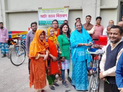 বিষমুক্ত সবজি বহনের জন্য টিএমএসএস’র বিনামূল্যে ৫টি অটোভ্যান বিতরণ