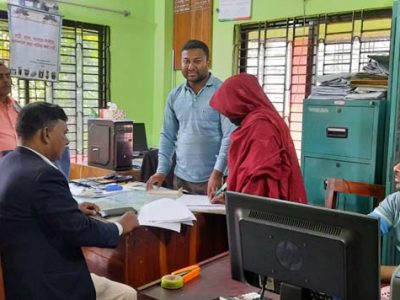 সুজানগরে টিএমএসএস সদস্য ও কর্মকর্তাদের সাথে মতবিনিময় করেন আঃ খালেক পিভিএম