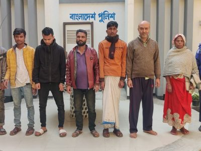 ময়মনসিংহ কোতোয়ালী পুলিশের অভিযানে সাজাপ্রাপ্তসহ গ্রেফতার ১১