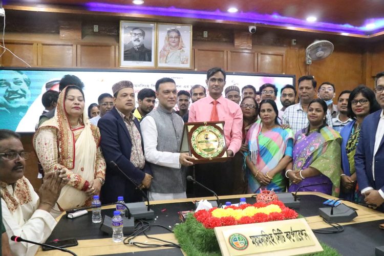 দলীয় কর্মকাণ্ডকে বেগবান করতে সভাপতি পদে যে দায়িত্ব দিয়েছেন এজন্য আমি কৃতজ্ঞ- মেয়র টিটু