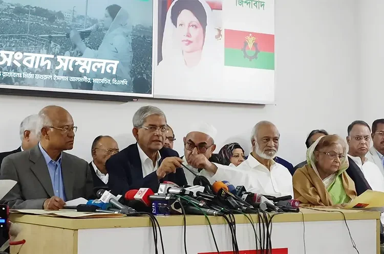 ১০ ডিসেম্বর নয়াপল্টনেই হবে বিএনপির সমাবেশ -মির্জা ফখরুল
