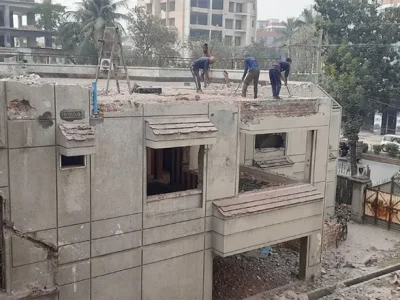 আলোচিত সেই এরশাদ শিকদারের ‘স্বর্ণকমল’ ভাঙা হচ্ছে