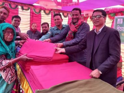 রংপুর মর্ডানে টিএমএসএসের উদ্যোগে শীতবস্ত্র বিতরণ
