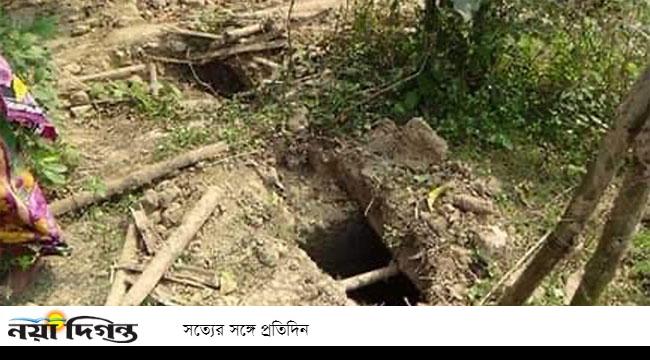 ভালুকায় ৪টি কবর খুঁড়ে কঙ্কাল চুরি
