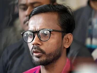 উপহারের গাড়ি নিতে গিয়ে জরিমানা গুনলেন হিরো আলম