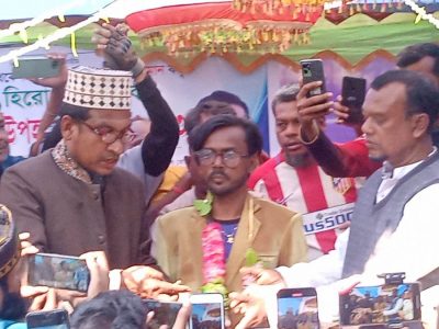 উপহারের গাড়ি গ্রহণ করলেন হিরো আলমঃ গাড়িটি এম্বুেলন্স হিসেবে ব্যবহার করবেন