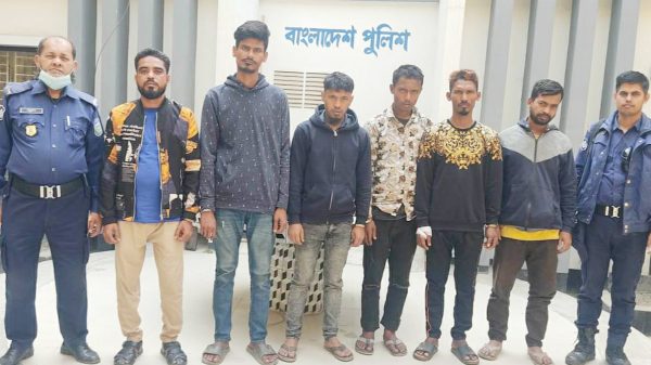 ময়মনসিংহে কোতোয়ালী  পুলিশের অভিযানে  সাজাপ্রাপ্তসহ গ্রেফতার ৭