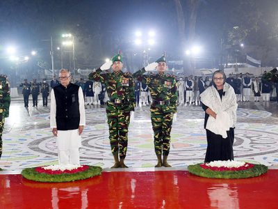 ভাষা শহীদদের প্রতি শ্রদ্ধা নিবেদন করেছেন রাষ্ট্রপতি ও প্রধানমন্ত্রী