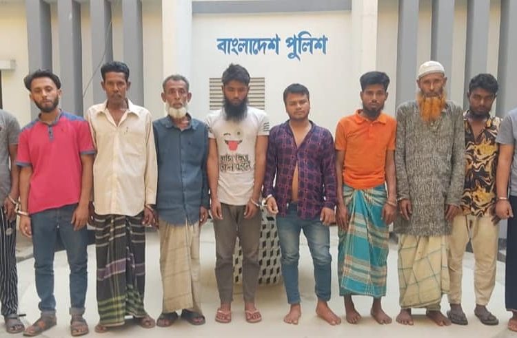 ময়মনসিংহে কোতোয়ালি পুলিশের অভিযানে পরোয়ানা ভুক্তসহ গ্রেফতার ১১