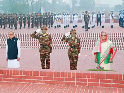 মহান স্বাধীনতা দিবসে জাতীয় স্মৃতিসৌধে রাষ্ট্রপতি ও প্রধানমন্ত্রীর শ্রদ্ধা
