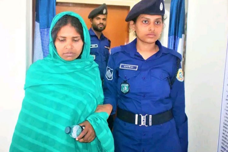 দ্বিতীয় বিয়ে করায় স্বামীকে গলা কেটে হত্যা করল স্ত্রী
