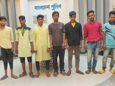 ময়মনসিংহে কোতোয়ালী পুলিশের অভিযানে চিহ্নিত ছিনতাইকারী সহ বিভিন্ন অপরাধে গ্রেফতার ২৫