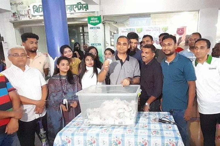 বগুড়ায় বিসিএল সুপার স্টোরের ঈদ অফারের র‌্যাফেল ড্র অনুষ্ঠিত