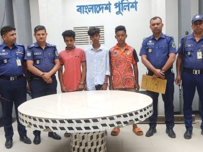 ঈদের দিন ২ অটোরিকশা চালক নিহত ঘটনায় জড়িত ৩ ছিনতা্ইকারী  গ্রেফতারঃ আলামত উদ্ধার